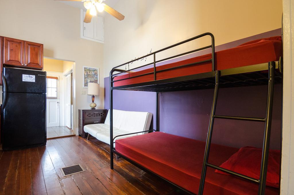 The Atlas House Hostel New Orleans Room photo