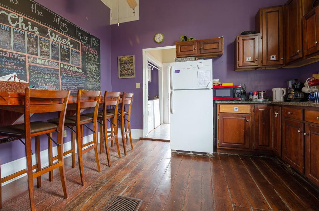 The Atlas House Hostel New Orleans Exterior photo