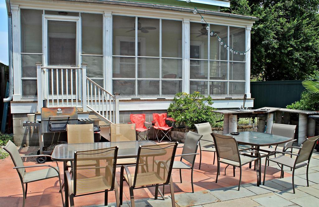 The Atlas House Hostel New Orleans Exterior photo